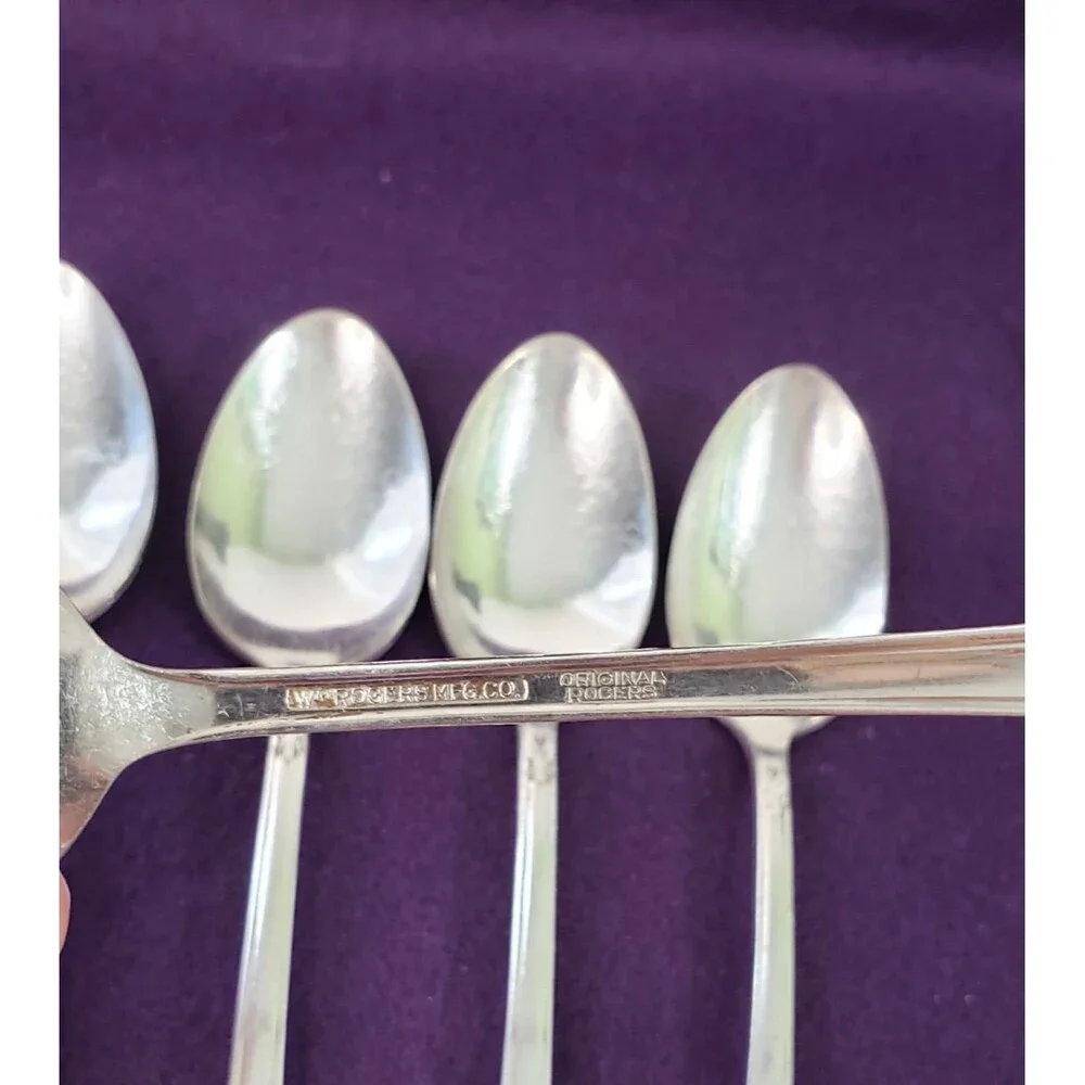 Vintage 1940 Wm Rogers Silverplate Silverware for 8 Avalon Cabin Grille Forks